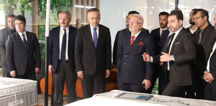 BAŞKAN PALANCIOĞLU, SERBEST BÖLGE’DE FABRİKALARI ZİYARET ETTİ