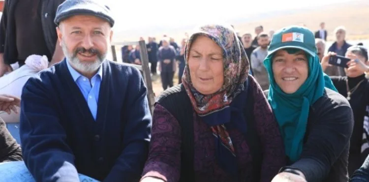 BAŞKAN ÇOLAKBAYRAKDAR, “PROJELERİMİZDE KADINLARA, HER ZAMAN POZİTİF AYRIMCILIK YAPIYORUZ”