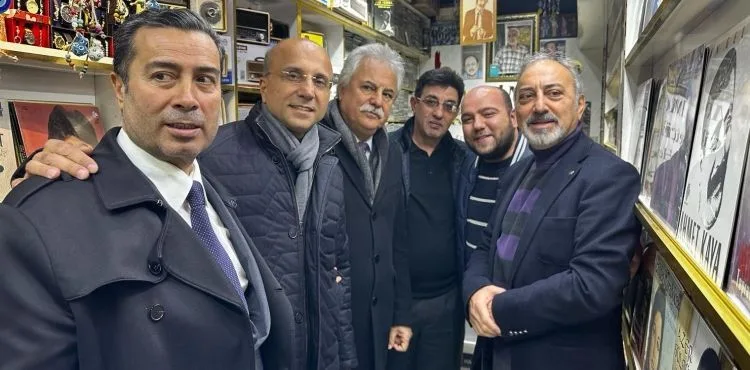 CHP’Lİ MURAT MOLU, EKONOMİK KRİZİN MAĞDURU ESNAFLAR İLE BULUŞTU