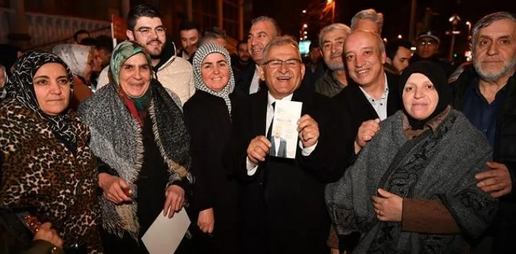 BAŞKAN BÜYÜKKILIÇ, İFTAR PROGRAMINDA GENÇLERLE, TERAVİH’İN ARDINDAN DA VATANDAŞLARLA BULUŞTU
