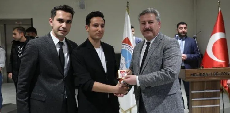 BAŞKAN PALANCIOĞLU İFTARDA HAKEMLER İLE BİR ARAYA GELDİ