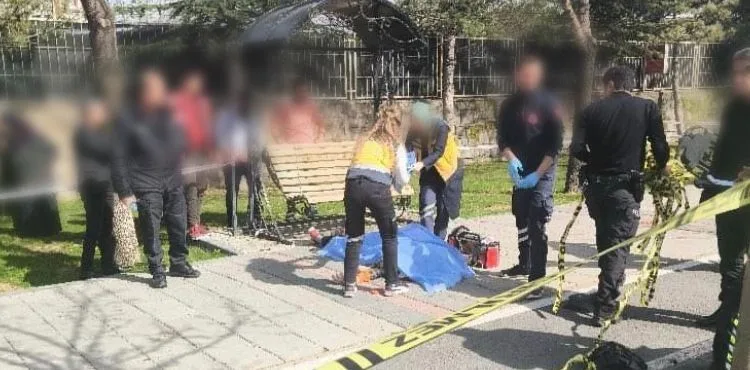 Otomobil ile motosikletin çarpıştığı kazada 1ölü 3 yaralı