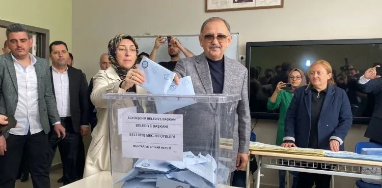 Bakan Özhaseki: Önemli olan kavgasız ve gürültüsüz bir seçim dönemi atlatılması