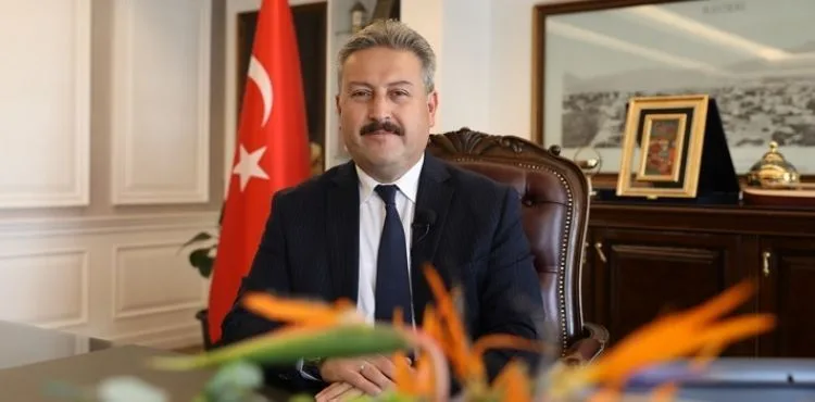 BAŞKAN PALANCIOĞLU’NDAN MELİKGAZİLİLERE TEŞEKKÜR MELİKGAZİ’DE VİZYON PROJELERLE TÜRKİYE YÜZYILI BAŞLIYOR