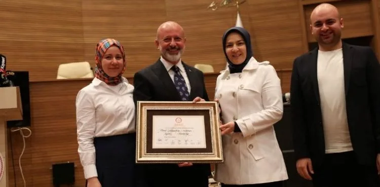 BAŞKAN ÇOLAKBAYRAKDAR, MAZBATASINI ALDI