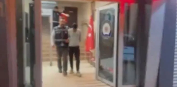 Kamera kayıtlarından tespit edilen akü hırsızları yakalandı