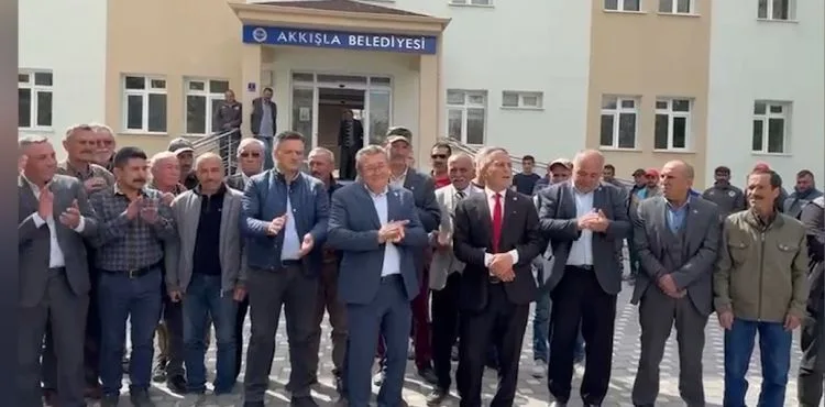 Başkan Mustafa Dursun, mazbatasını aldı