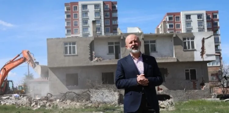 BAŞKAN ÇOLAKBAYRAKDAR’DAN UĞUREVLER’E BAYRAM MÜJDESİ