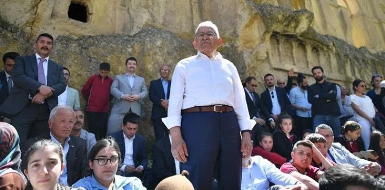 BÜYÜKKILIÇ: “DÜNYADA ÖRNEĞİ OLMAYAN KAYADAN OYMA MÜZEMİZ İÇİN 25 BİN ESER GELECEK”