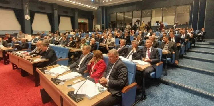 CHP Grup Başkan Vekili Özer: “Kayseri Büyükşehir Belediyesi’nin 4 milyar lira borcu var”