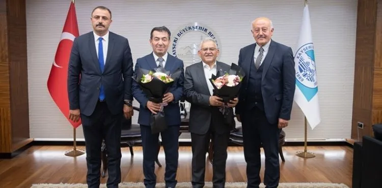 BAŞKAN BÜYÜKKILIÇ, CUMHUR İTTİFAKI BELEDİYE BAŞKANLARINI AĞIRLADI