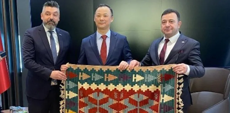 ASKON’UN KONUĞU KIRGIZ BÜYÜKELÇİ