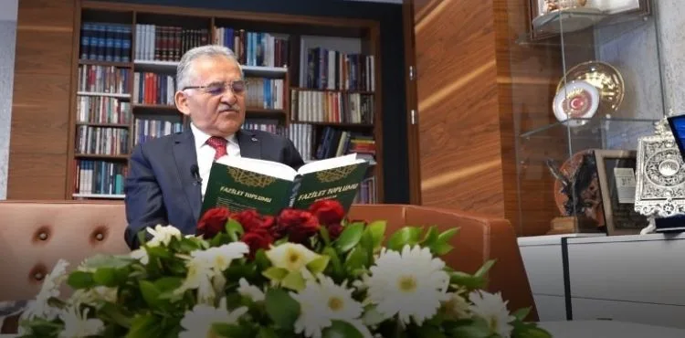 BÜYÜKKILIÇ: “KÜTÜPHANELERİMİZLE HEM BUGÜNÜMÜZÜ HEM DE YARINLARIMIZI İHYA EDİYORUZ”