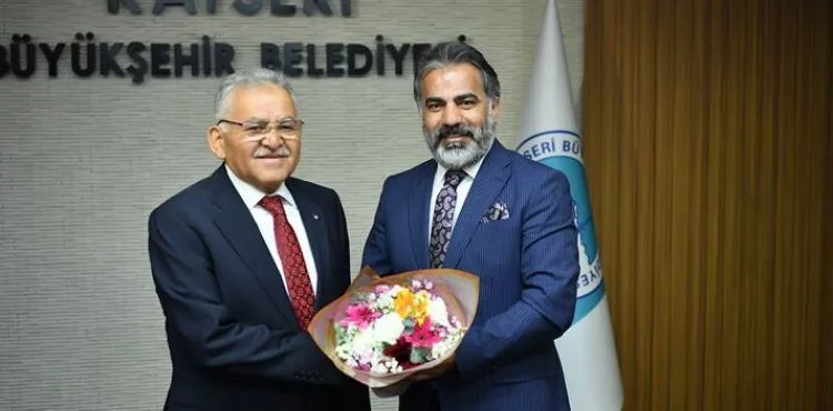 KAYSERİ GAZETECİLER CEMİYETİ’NDEN BAŞKAN BÜYÜKKILIÇ’A TEBRİK ZİYARETİ
