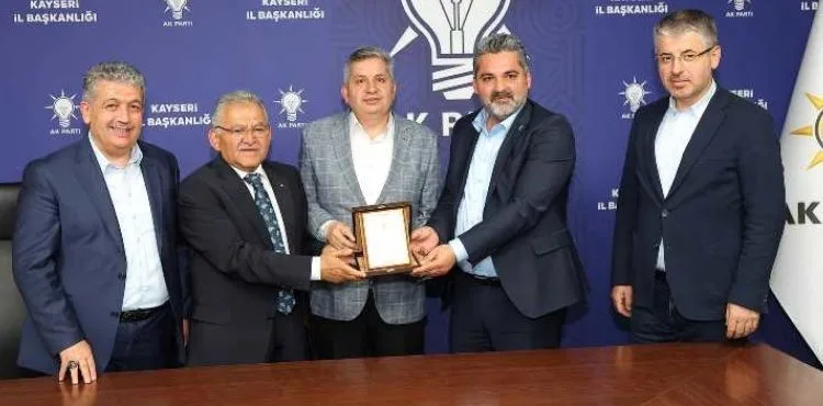 BAŞKAN BÜYÜKKILIÇ, AK PARTİ KAYSERİ İL BAŞKANLIĞI YÖNETİM KURULU TOPLANTISI’NA KATILDI