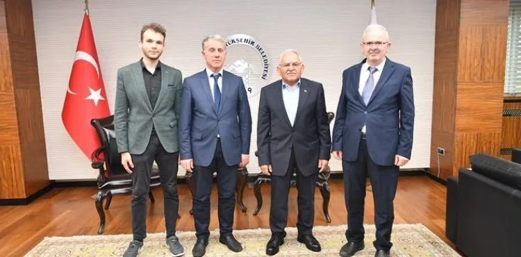 GÜVEN TAZELEYEN BAŞKAN BÜYÜKKILIÇ’A ZİYARETÇİ AKINI