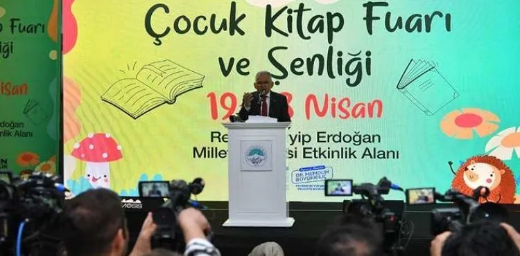 BÜYÜKŞEHİR’İN ÇOCUK KİTAP FUARI VE ŞENLİĞİ, HAFTA SONU MİNİKLERİ BEKLİYOR