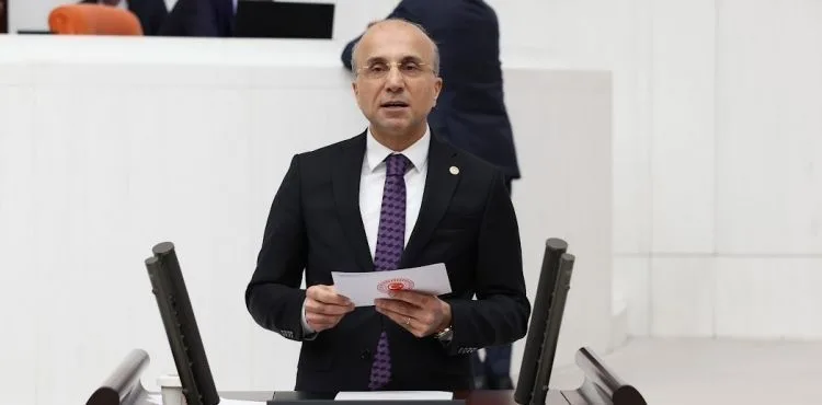 YEŞİLAY’I MECLİS GÜNDEMİ TAŞIDI