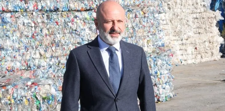 BAŞKAN ÇOLAKBAYRAKDAR, “TÜRKİYE’DE İLK OLAN SİSTEMLE GERİ DÖNÜŞÜME BÜYÜK KATKI SAĞLIYORUZ”