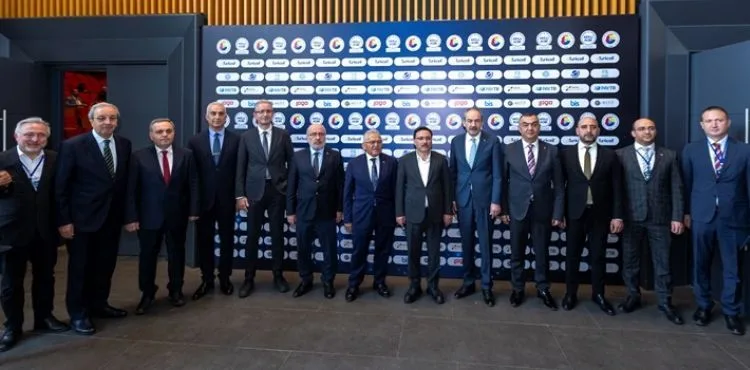 BAŞKAN BÜYÜKKILIÇ, DİJİTAL DÖNÜŞÜM İLE İLGİLİ PROJELERİNİ ANLATTI