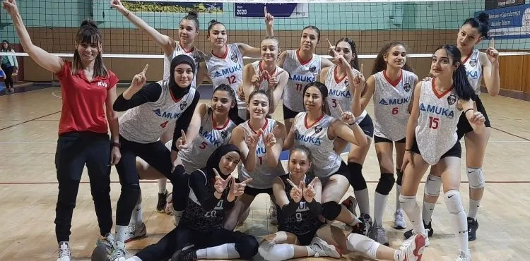 KVK Yıldız Kız takımı yarıfinaller için Mersin'e gitti