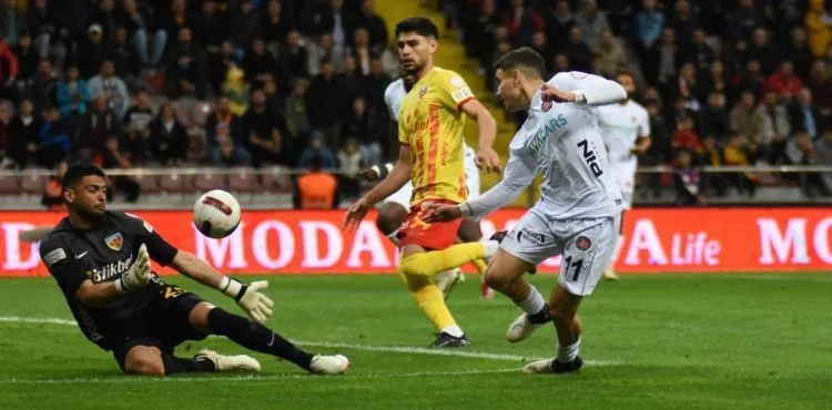 Kayserispor’un iç sahada galibiyet hasreti dinmedi