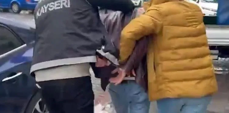 Uyuşturucu madde ticareti yapan 1 kişi tutuklandı