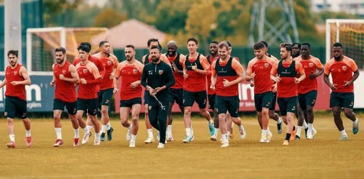 Kayserispor’da Fenerbahçe maçı hazırlıkları devam ediyor