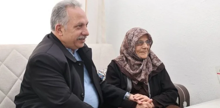 BAŞKAN YALÇIN’DAN ANNELER GÜNÜNDE ANLAMLI ZİYARETLER