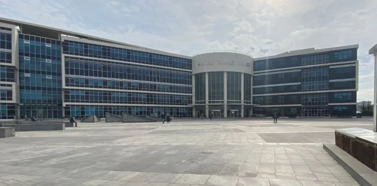 Uyuşturucu ticareti suçundan yargılanan sanıklardan birine 12.5 yıl hapis