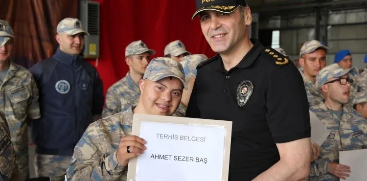 Özel çocuklar için Temsili Askerlik Uygulaması Terhis Töreni düzenlendi