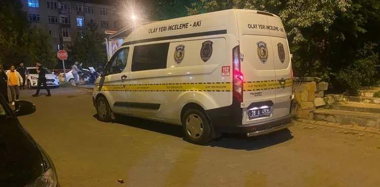 Derbi maçı sonrası çıkan kavgada 1 kişi bıçakla yaralandı