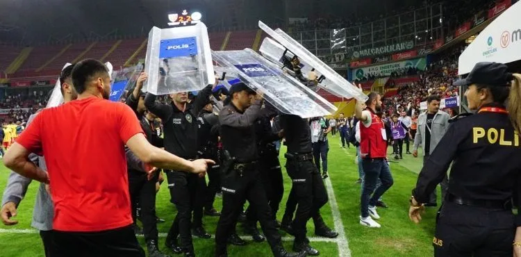 Kayserispor ve Kulüp Başkanı Ali Çamlı ve Nazon PFDK’ya sevk edildi