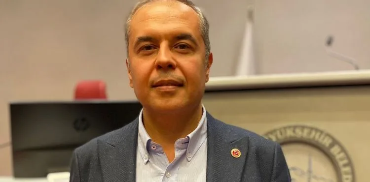 CHP’li Özgür Özer: “Vatandaşın yanında olan başkanlar yerel seçimleri kazandı”