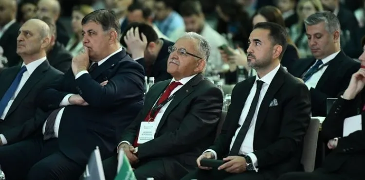 BAŞKAN BÜYÜKKILIÇ, İSTANBUL’DA TEKNOLOJİ LİDERLERİ ZİRVESİ’NE KATILDI