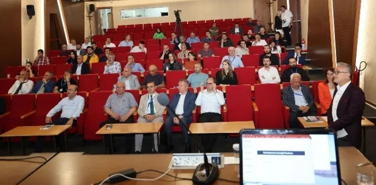 TALAS’TA STRATEJİK PLAN EĞİTİMİ DÜZENLENDİ