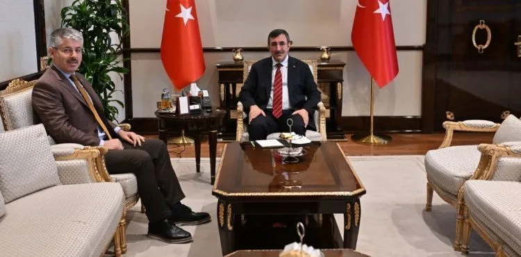 Vekil Çopuroğlu, tren hattı talebini Cumhurbaşkanı Yardımcısı Yılmaz'a iletti