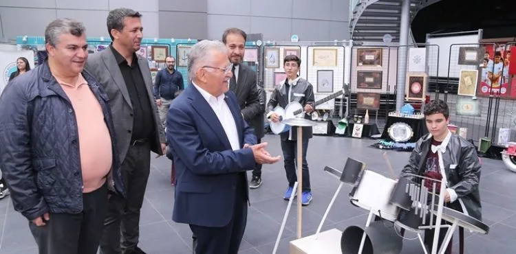 KAYSERİ’NİN 6’NCI ÜNİVERSİTESİ KAYMEK’TEN COŞKULU YIL SONU PROGRAMI