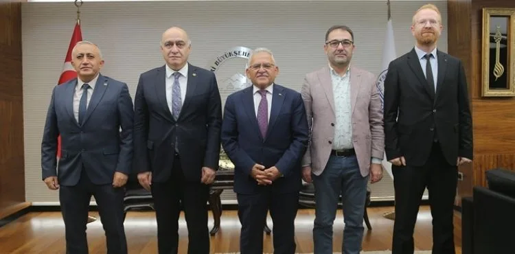 BAŞKAN BÜYÜKKILIÇ, BARO BAŞKANI KÖSE VE YÖNETİMİNİ AĞIRLADI