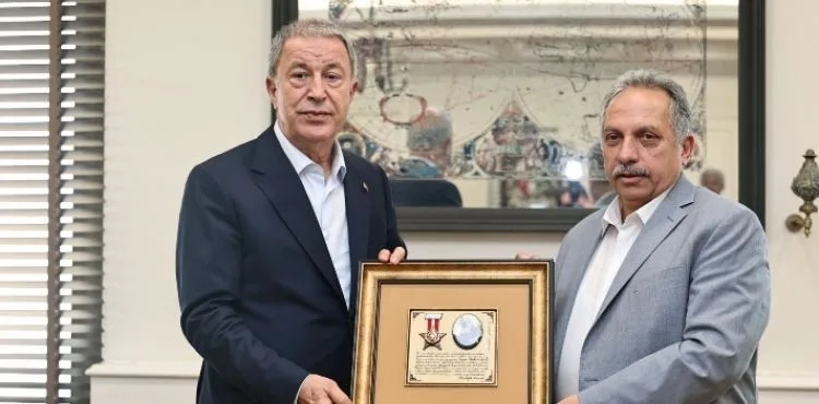 HULUSİ AKAR'DAN YALÇIN'A HAYIRLI OLSUN ZİYARETİ