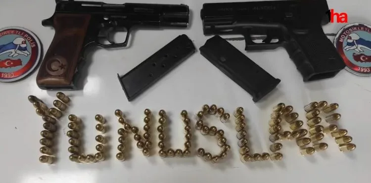 Şüpheli araçtan 2 adet ruhsatsız tabanca ele geçirildi
