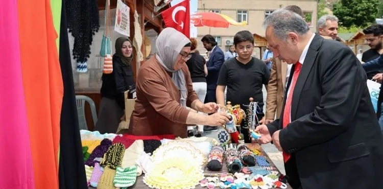 BU PAZAR DA MAHARETLER SERGİLENECEK