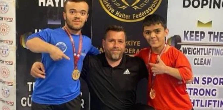 Bedensel Engelliler Halter Türkiye Şampiyonası’na katılan Hasan ve Çağdaş altın madalya kazandı
