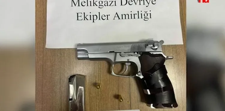 Uyuşturucu satıcılarına operasyon: 8 kişi yakalandı