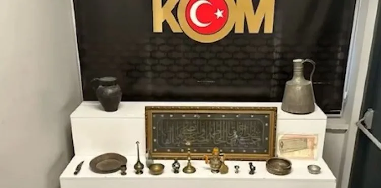 Tarihi eser kaçakçılarına operasyon: 300 milyon yıl öncesine ait fosil ele geçirildi