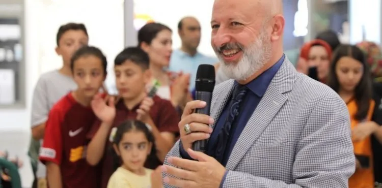BAŞKAN ÇOLAKBAYRAKDAR, “HER ALANDA GENÇLERİMİZİN VE EVLATLARIMIZIN YANINDAYIZ”