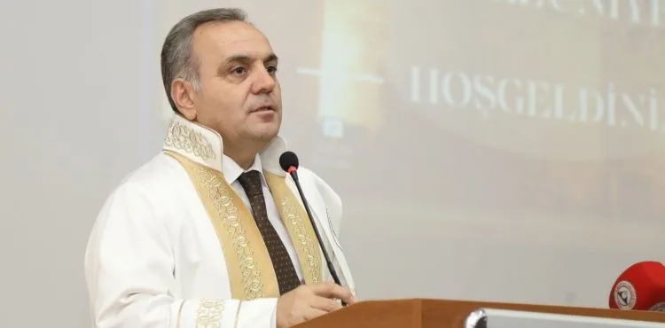 ERÜ Turizm Fakültesi 15. Dönem Mezunlarını Verdi