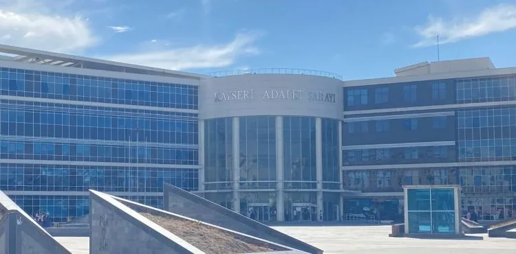 Cinsel saldırıda bulunduğu iddiasıyla akrabasını öldüren S.A.’nın yargılanmasına devam edildi