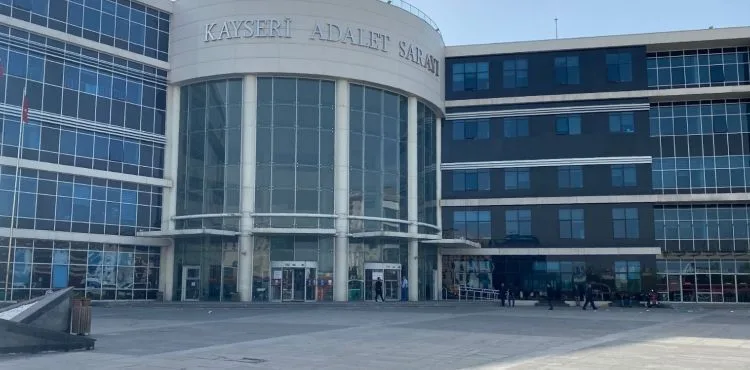 Motosikleti yağmaladığı gerekçesiyle yargılanan şahıs suçlamayı reddetti
