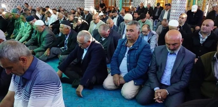 Kayseri’de bayram namazı kılındı